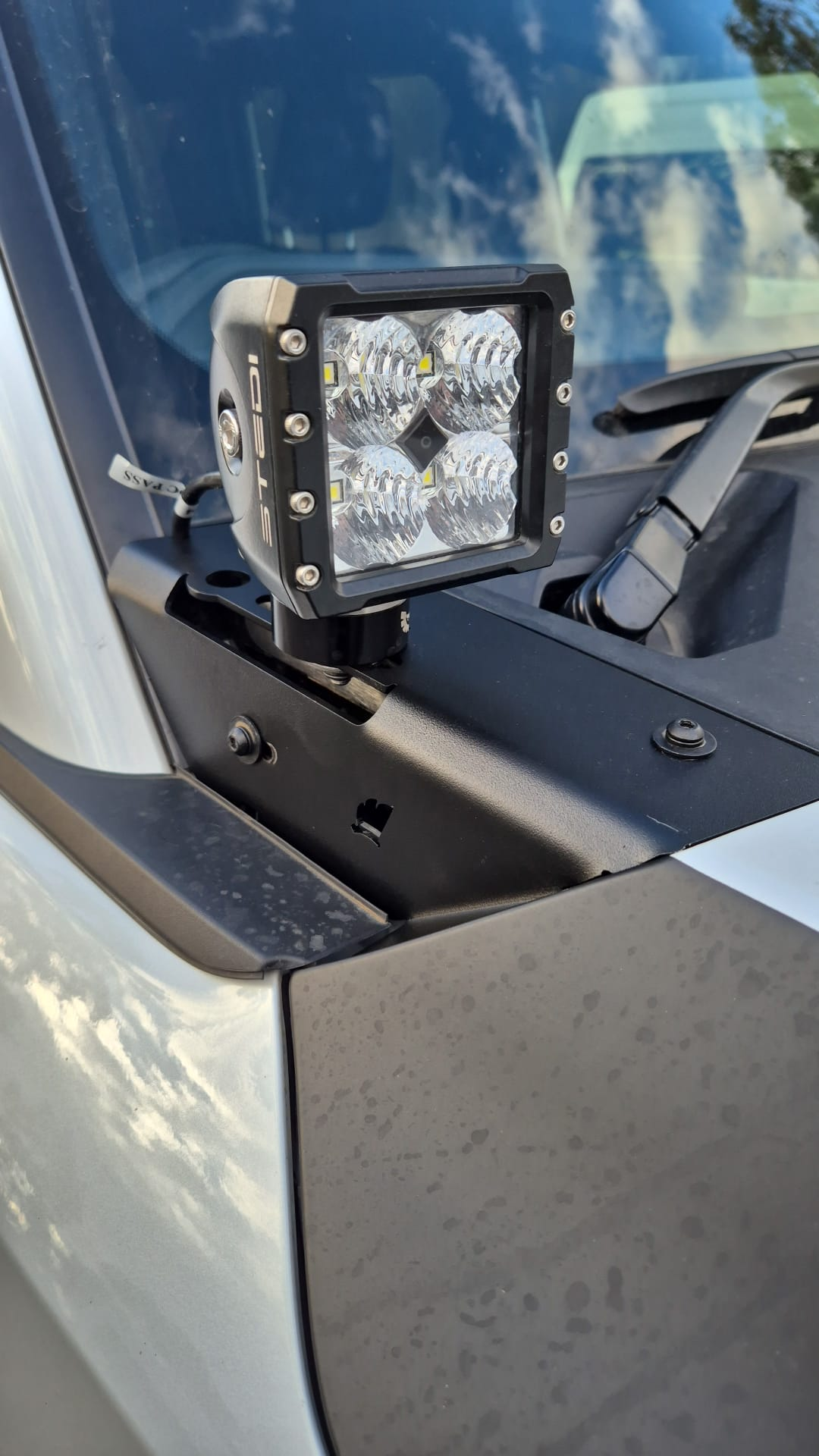 WTA-TP250AMD_Hero.bmp Hero image of Toyota Prado 250 B Bonnet Aerial / Light Mount - Driver Side