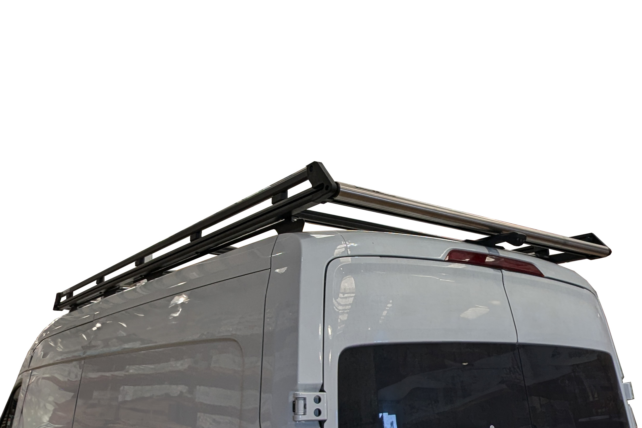 Angle image of LDV Deliver 9 MWB M/Roof (2020 - Current) Wedgetail Trade Platform